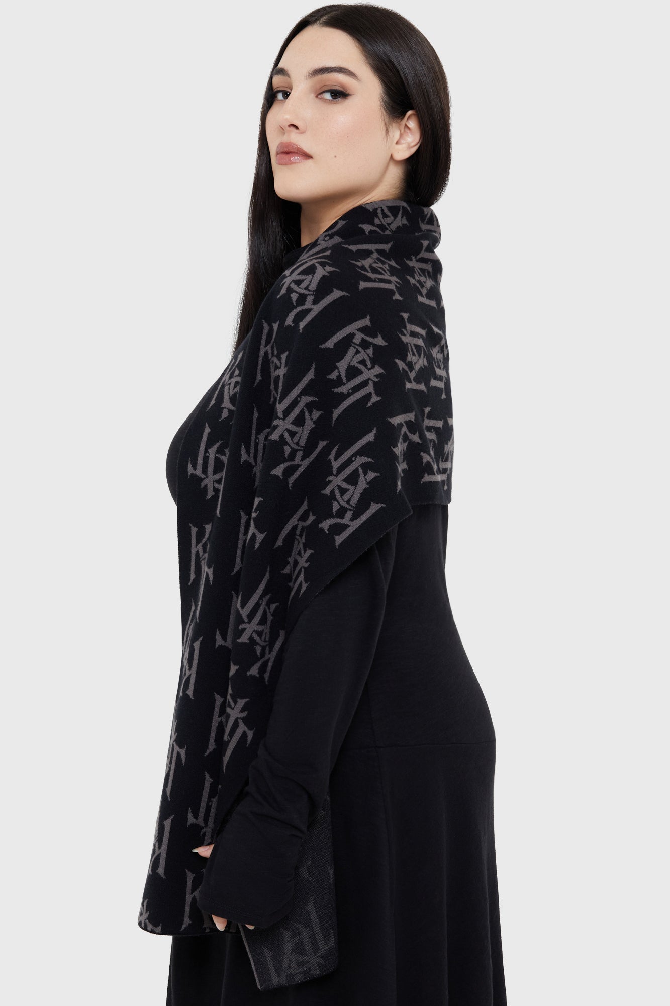 Kihilist Scarf